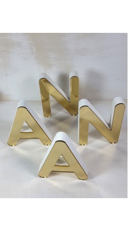 Γράμματα επιτραπέζια με χρυσό plexiglass καθρέφτη